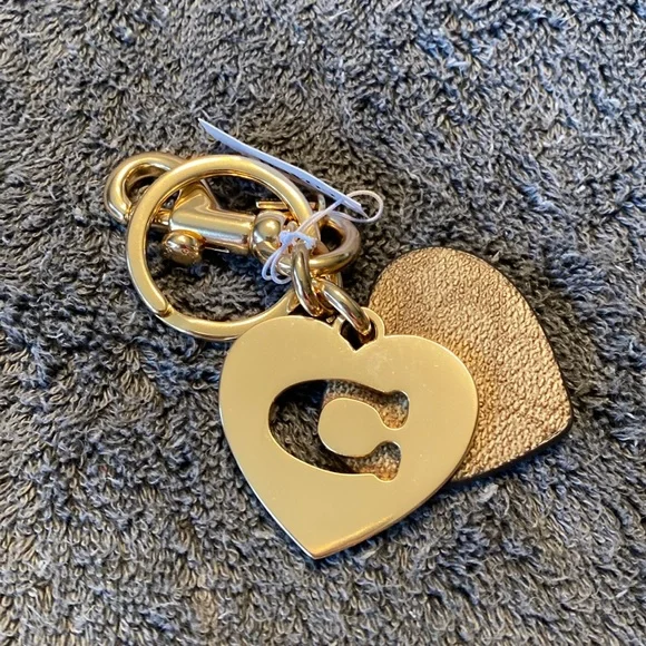 NET Coach Signature Hearts Keyring/ Bag Charm - Picture 1 of 6